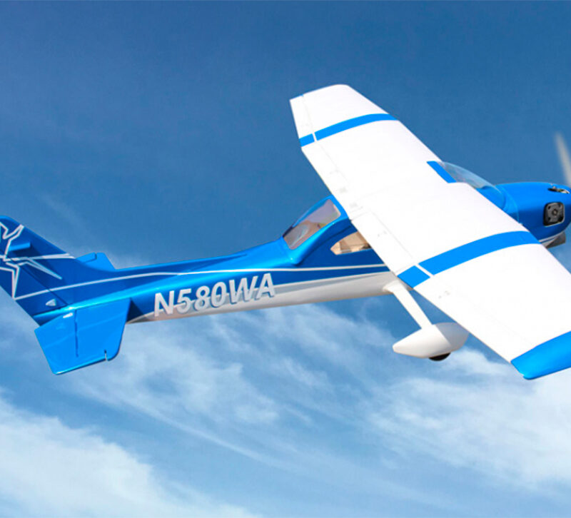 Cessna 182 Skylane 69pol ARF 46- 55 2- Stroke or 10cc Pearl Blue SEA327B